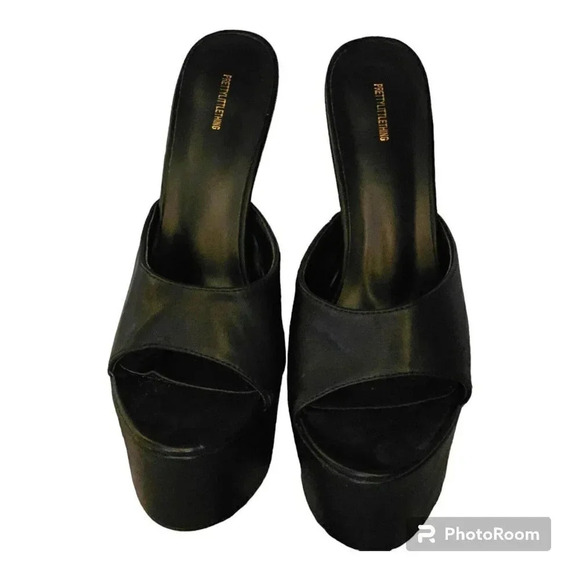 Pretty Little Things Bratz Platform with Sculptural Heel Black Sz 6 Classic - Picture 8 of 9